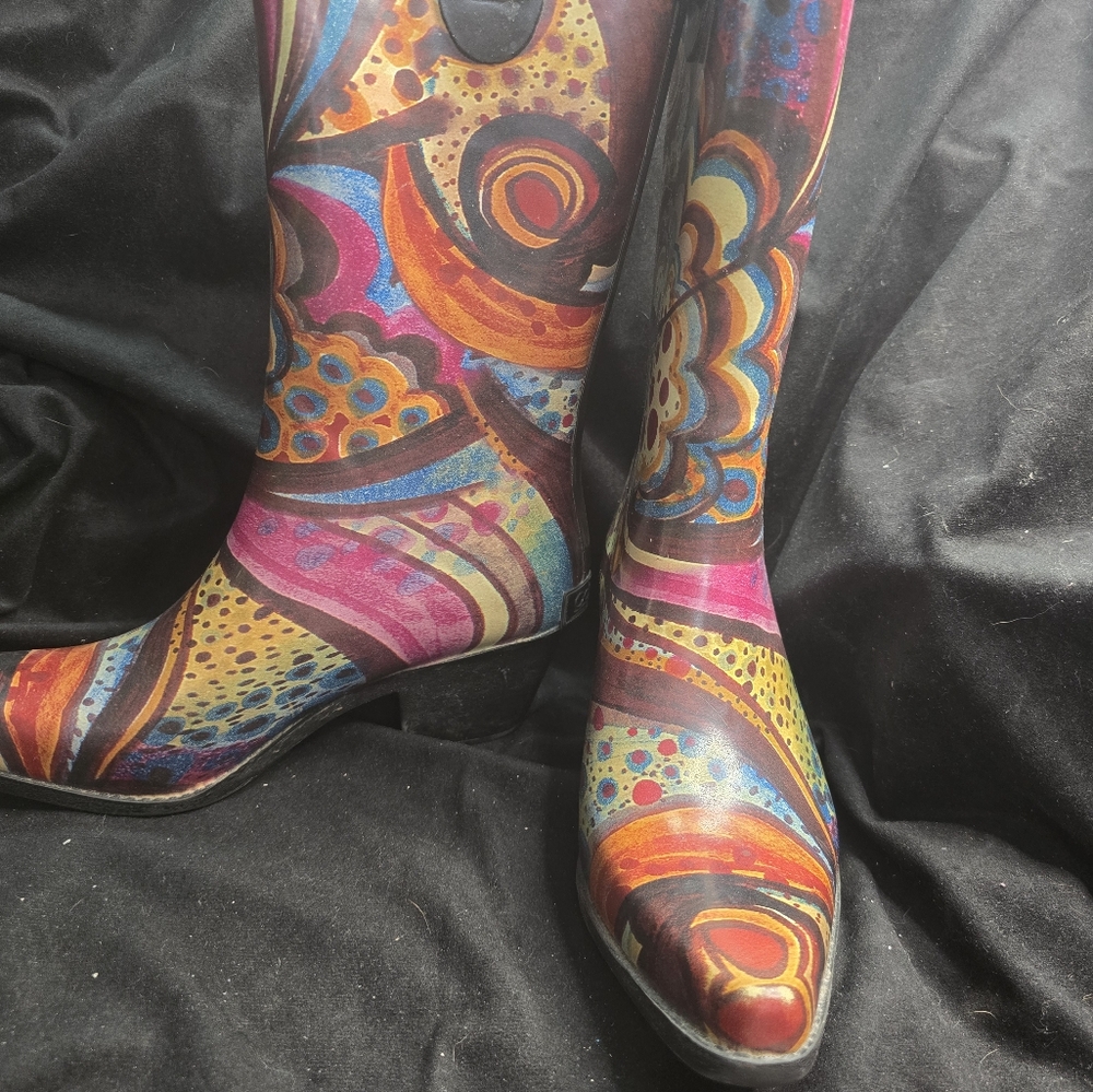 Corkys women's size 7 EUC western style rain boots